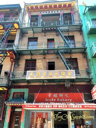 Chinatown San Francisco A Local S Tips On What To See And Do Here Chinatown San Francisco Waverly Place Chinese Ociation