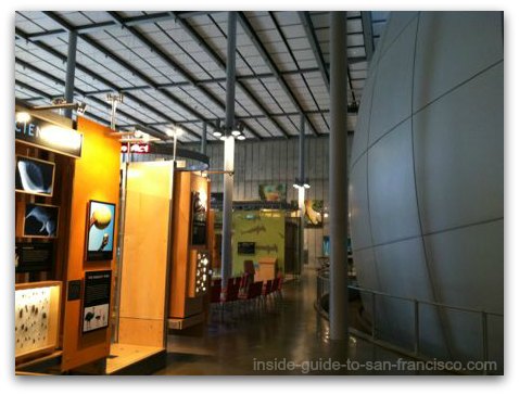 Narrow passageways in the new Academy of Sciences building Narrow passageways in the new Academy of Sciences building