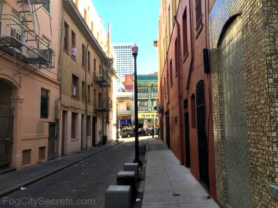 Beckett Alley in San Francisco Chinatown