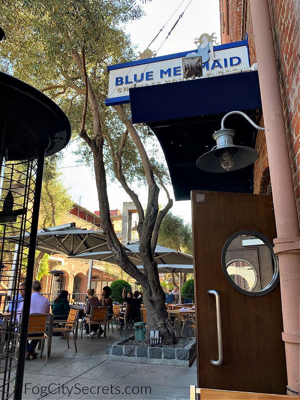 Bllue Mermaid restaurant on Fisherman's Wharf SF Bllue Mermaid restaurant on Fisherman's Wharf SF