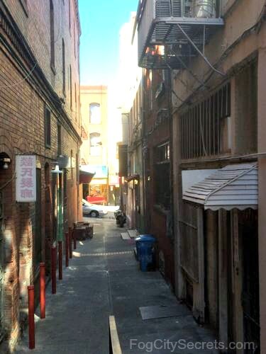 St. Louis Alley in San Francisco Chinatown