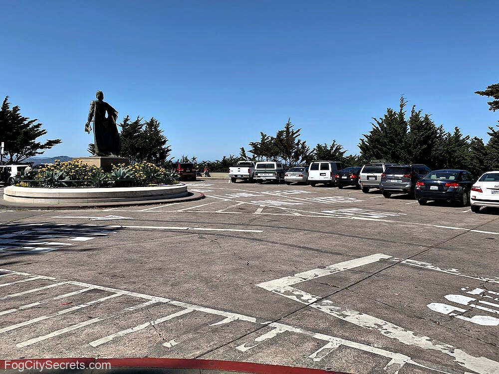 Coit Tower parking lot