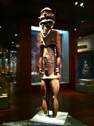 Oceania Gallery, carved figure, de Young Museum