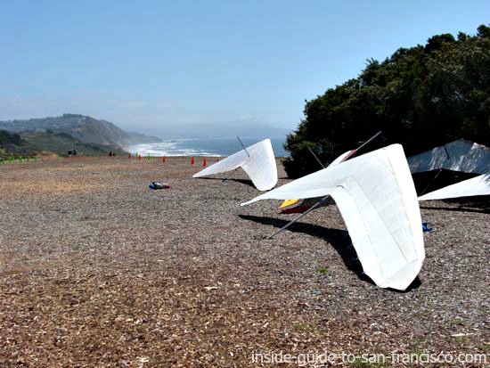 Hang gliders on launch area at Fort Funston Hang gliders on launch area at Fort Funston