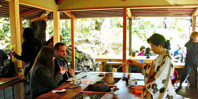 Tea ceremony at the Japanese Tea Garden