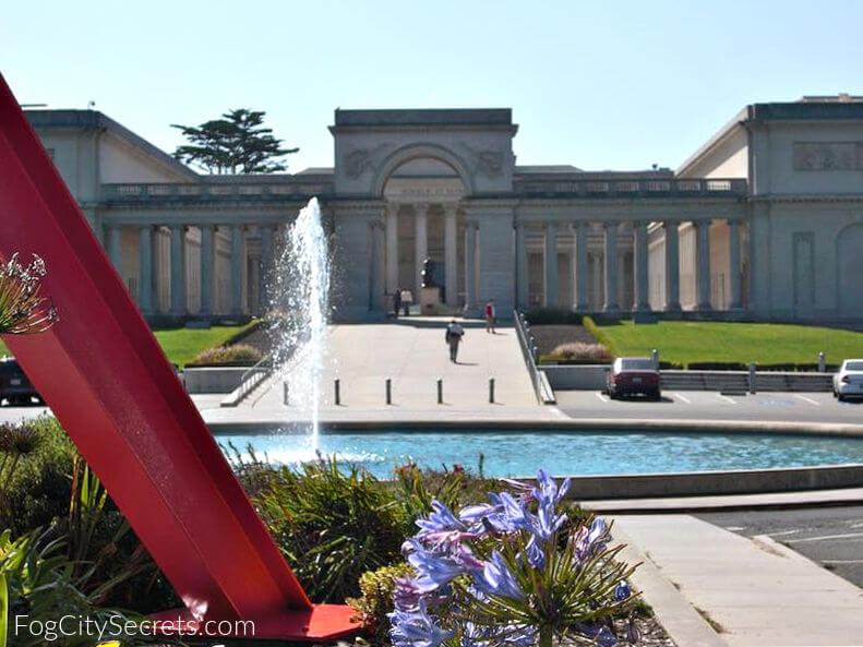 Front view of Legion of Honor Museum San Francisco