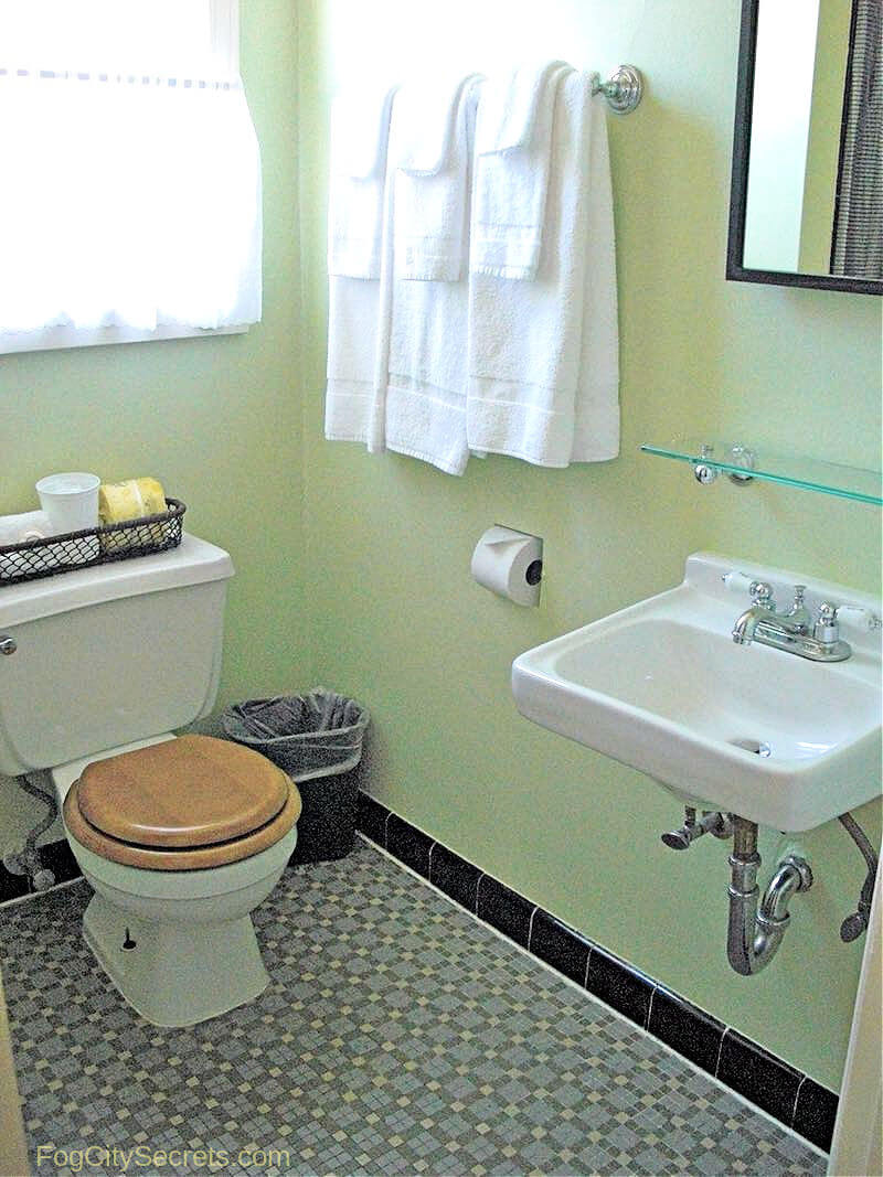 Ocean Park Motel bathroom Ocean Park Motel bathroom